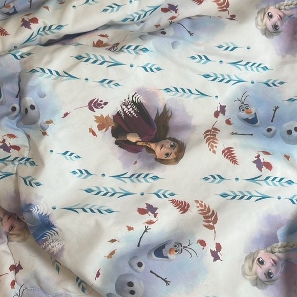 Disney Frozen Toddler 2 Piece Bed Set Reversible Comforter Flat Sheet - Picture 3 of 8